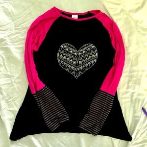 4 for $20 Sale! 🎉 Limeapple Heart Top